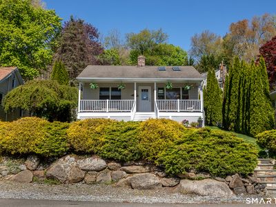 38 Lakeshore North