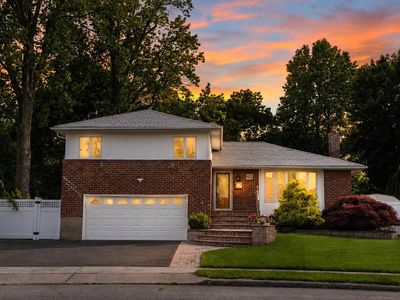 62 Stuart Dr