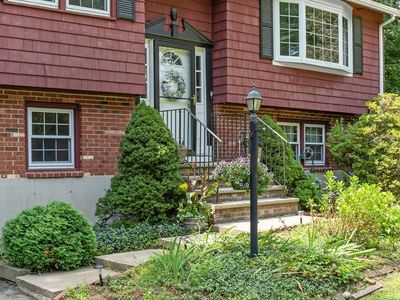 7 Meadowbrook Rd