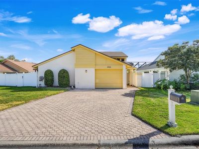 2725 Heatherside Ave