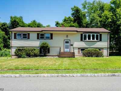 5 Crossbrook Ln