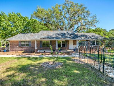 2399 Clara Kee Blvd