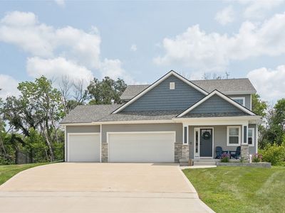 305 Magnolia Point