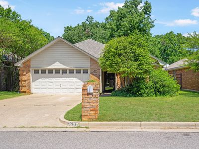 3921 Wentworth Dr