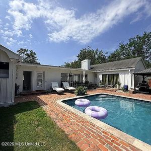 403 E Harding Ave