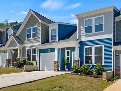 208 Rosecroft Dr