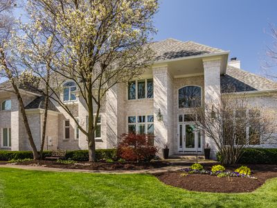 2437 Londonberry Blvd