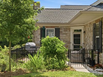 868 Ledgestone Ct