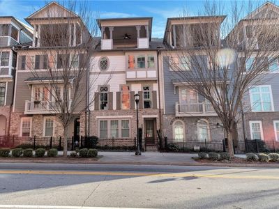 972 SE Memorial Walk