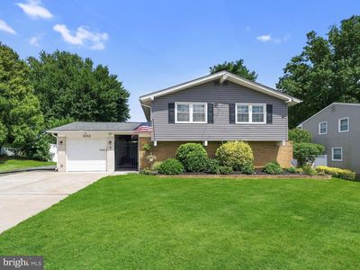 2212 Chestnut Hill Dr