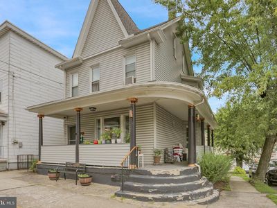 201 W Abbott St