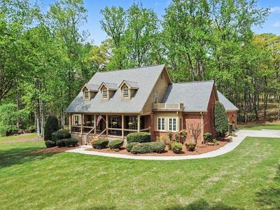 3275 Fence Rd