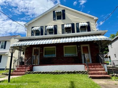 134 E State St