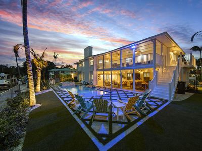 473 Peninsula Drive