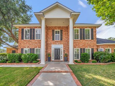 4001 Fairwood Dr