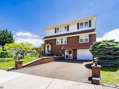46 Mary Ave