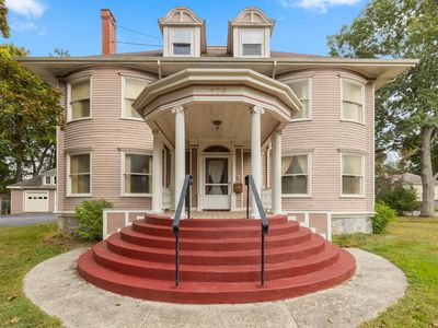 176 Mason Street