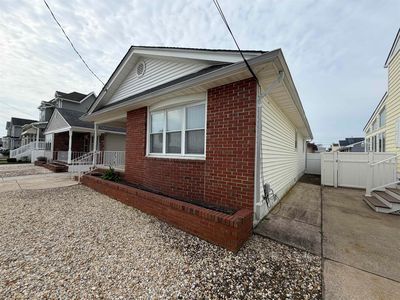 110 E Washington Ave