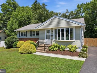 Property at 3703 John Dr, Brookhaven, PA