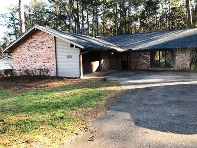 3920 Maid Marion Ln