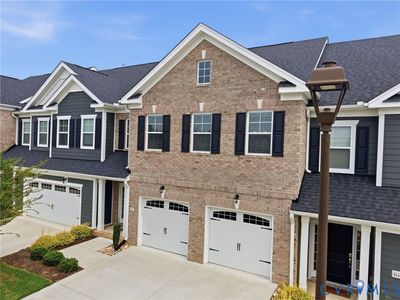Property at 8147 Carriage Homes Dr, Henrico, VA