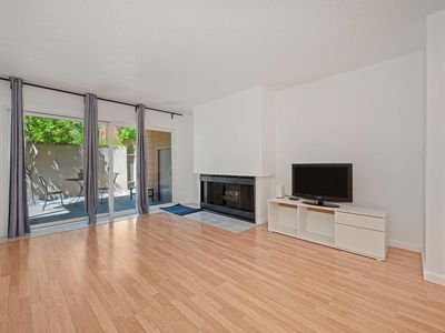 724 Woodside Ln E Unit 6