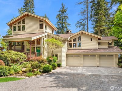 2663 SE Camano Drive