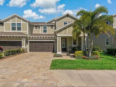 586 Ozona Village Dr