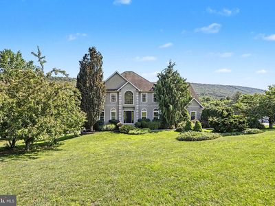 1481 Stoney Mountain Way