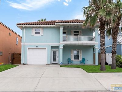 130 E Capricorn Dr