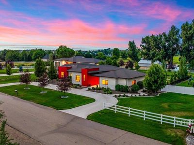 9076 Meadow Creek Pl