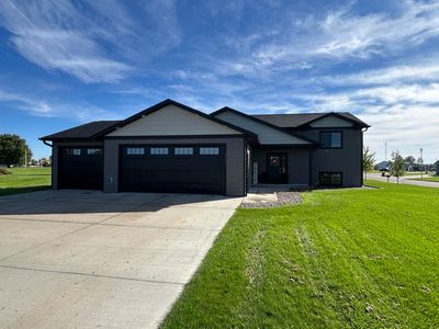 711 Hickory Cir