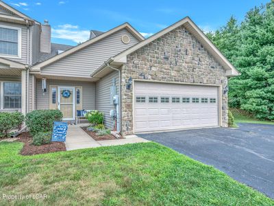 Property at 16 Fiore Ct, Duryea, PA