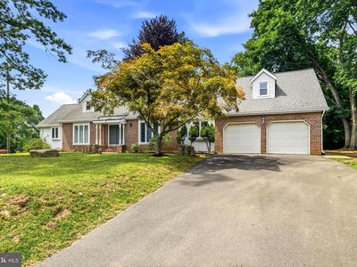 103 E Winchester Ave