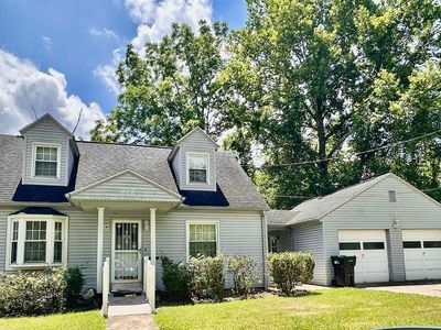 417 Elm St