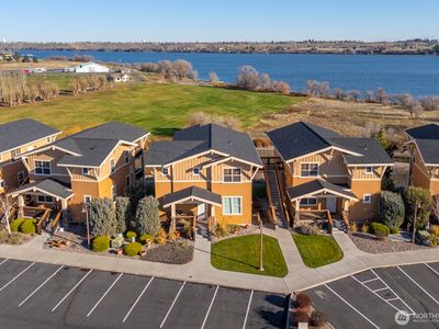 4395 Westshore Drive NE #803