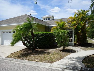 Property at 201 Sunset Crest Ct, Apollo Beach, FL
