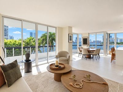 3530 Mystic Pointe Dr APT 415