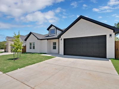 805 S Tierney Rd