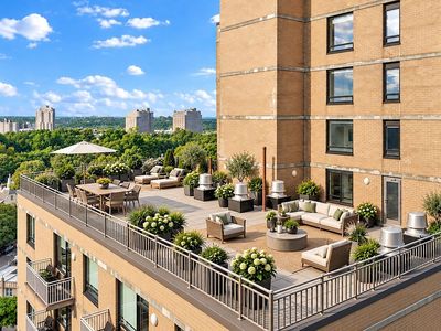 116-24 Grosvenor Ln #15A