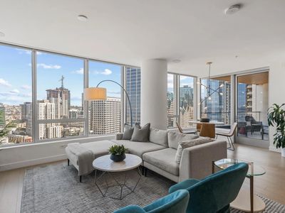 888 W E St UNIT 2206