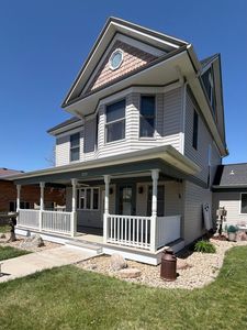 Property at 203 E Lawler Ave, Chamberlain, SD