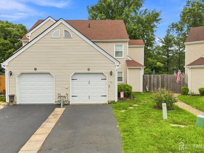 8 Cooper Ct