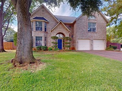 817 Crystal Ln
