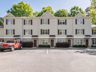 37 Red Ln