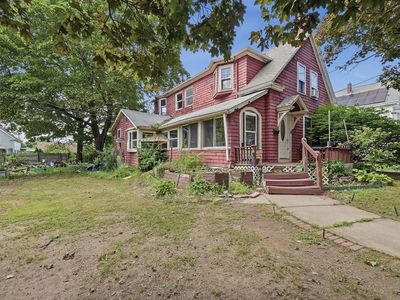 18 Linfield St