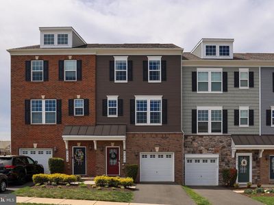 Property at 6212 Quinns Creek Dr, Haymarket, VA