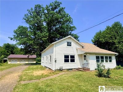 11577 Center Rd
