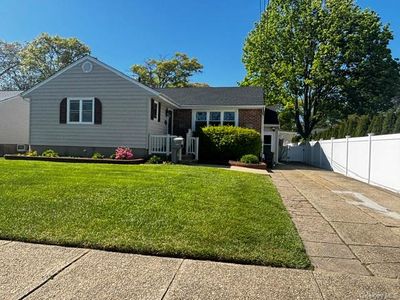 185 Audley Court