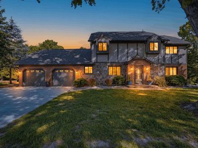 312 River Wood Bend